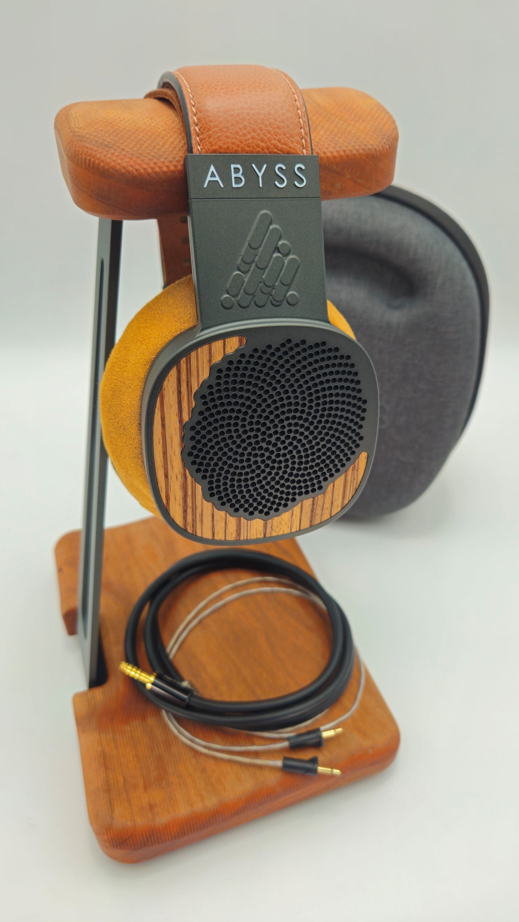 ABYSS Diana MR Headphone Custom Inlay - Demo Unit - 1 year warranty