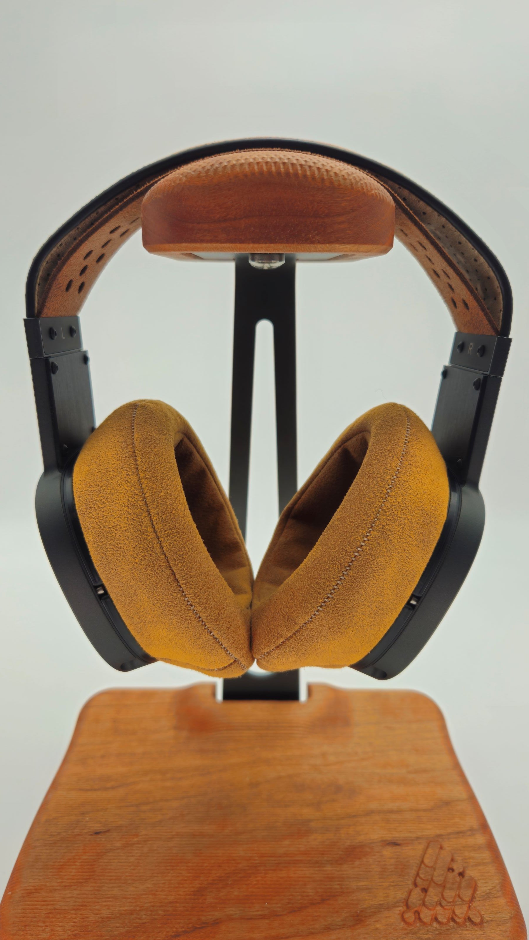 ABYSS Diana MR Headphone Custom Inlay - Demo Unit - 1 year warranty